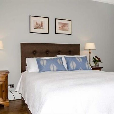 The Lions Bed & Breakfast Newark upon Trent Екстериор снимка